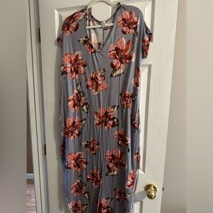 Cute floral tshirt dress gray with pink flowers very comfy